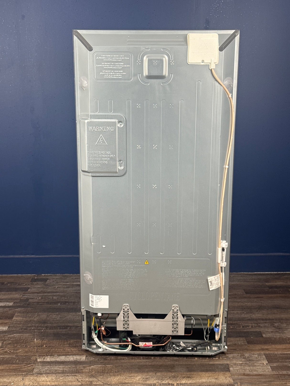 Frigidaire - 31.5 in. 18 cu. ft. Counter Depth French Door Refrigerator in Fingerprint-Resistant Stainless Look