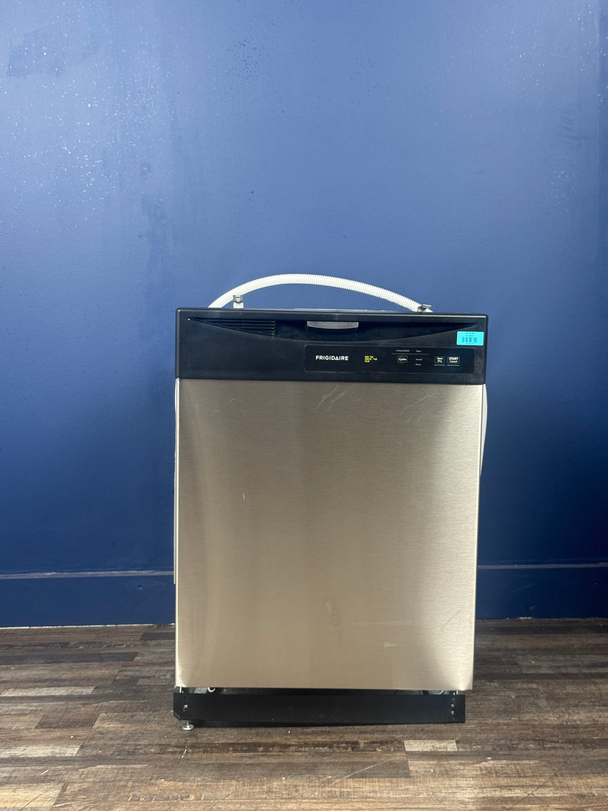 Frigidaire - 24 in. Front Control Smart Built-In Tall Tub 62 dBA Dishwasher in Stainless Steel