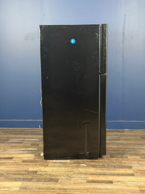 GE - 21.9 Cu. Ft. Top-Freezer Refrigerator in Black