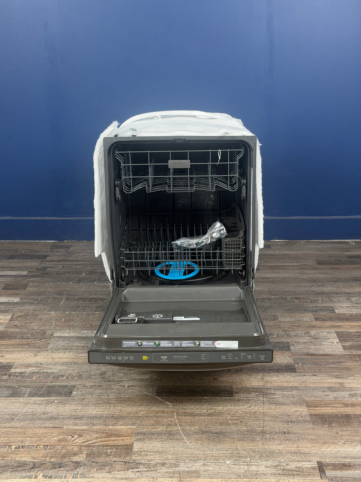 Frigidaire - Gallery 24 in. Stainless Steel Built-In Tall Tub 52 dBA Dishwasher with MaxBoost Dry