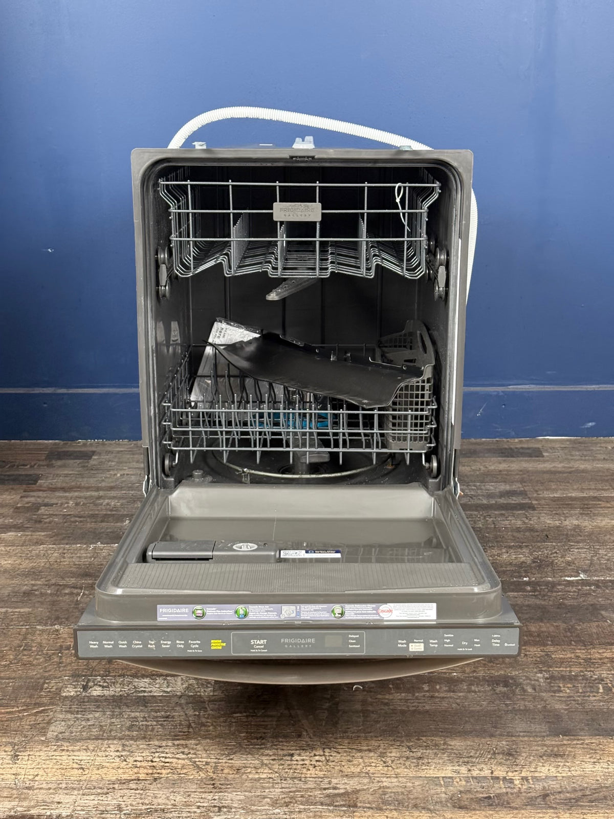 Frigidaire - Gallery 24 in Top Control Standard Built-In Dishwasher in Stainless Steelwith 8-Cycles, Ultra Quiet 42 dBA