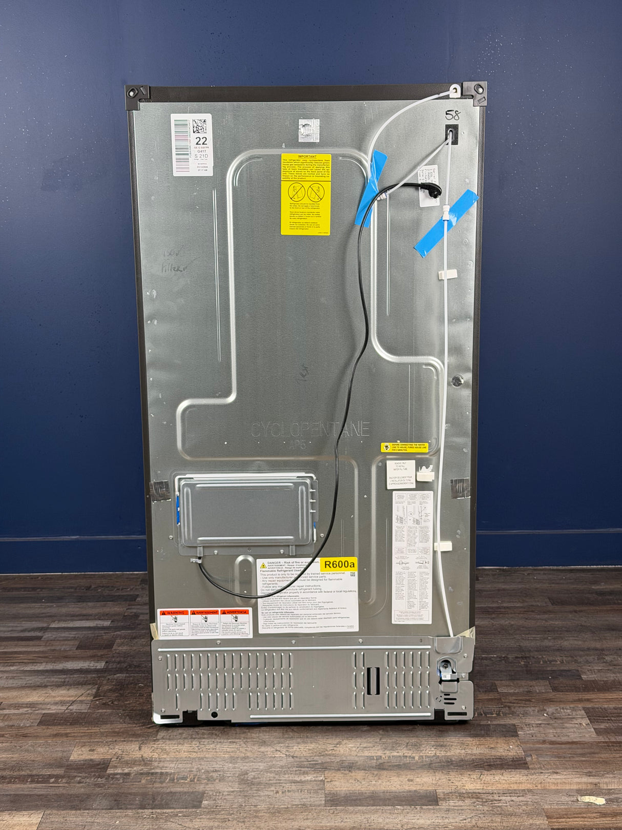 GE - 22.1 cu. ft. French Door Refrigerator in Fingerprint Resistant Stainless Steel, Counter Depth and ENERGY STAR