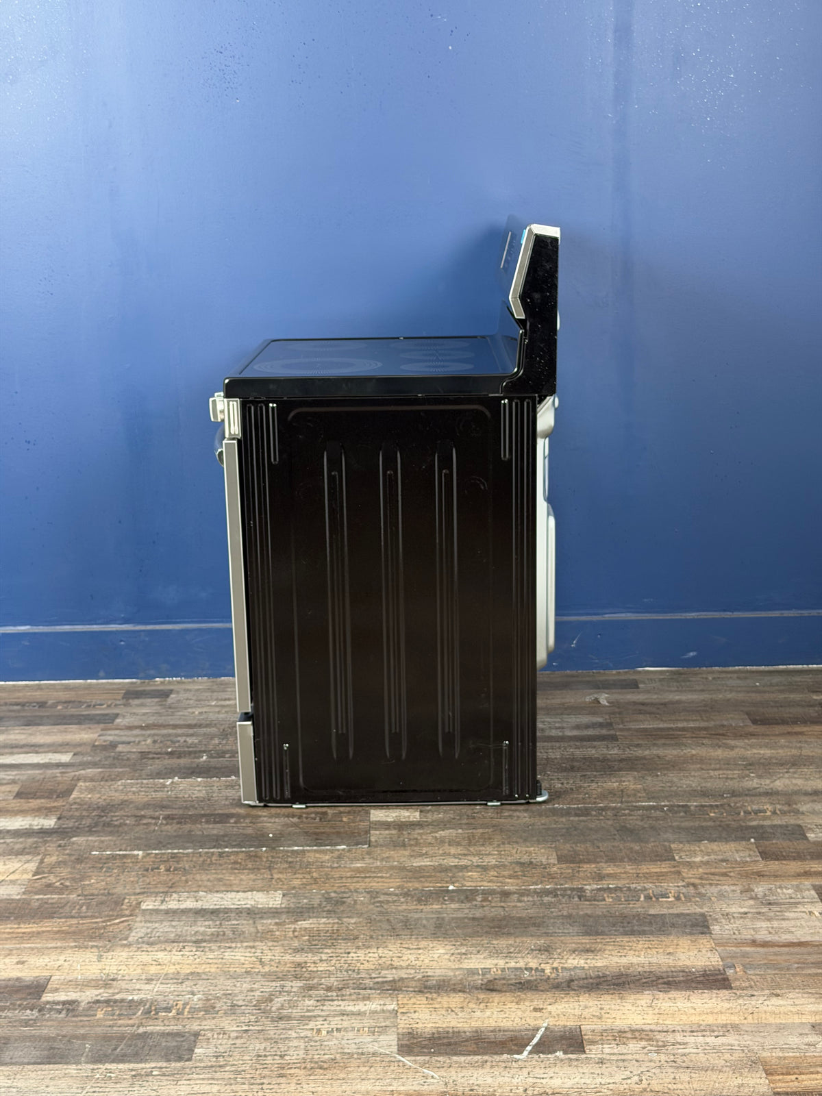 Frigidaire - Gallery 30 in 5 Element Freestanding Range w/ Total Convection and Air Fry , SmudgeProof Stainless