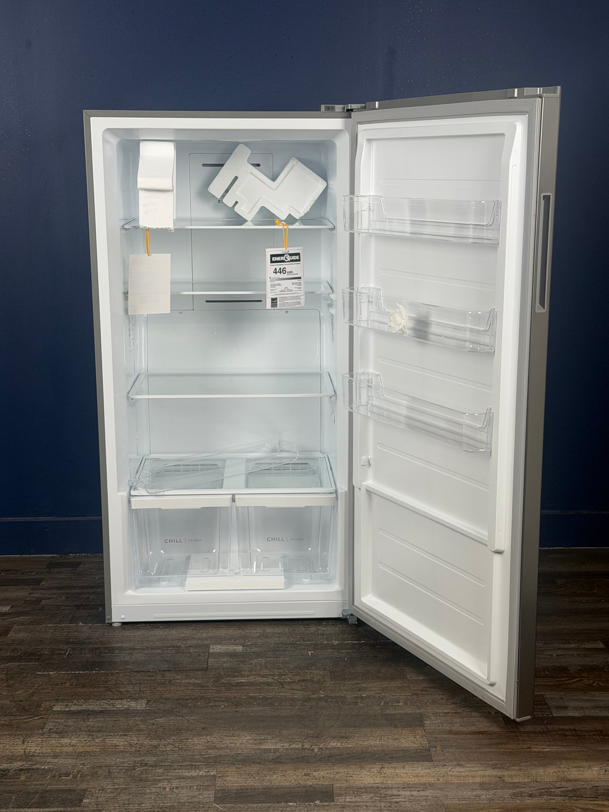 Frigidaire - 18 cu. ft. Garage Ready Automatic Defrost Convertible Upright Freezer in Stainless Look