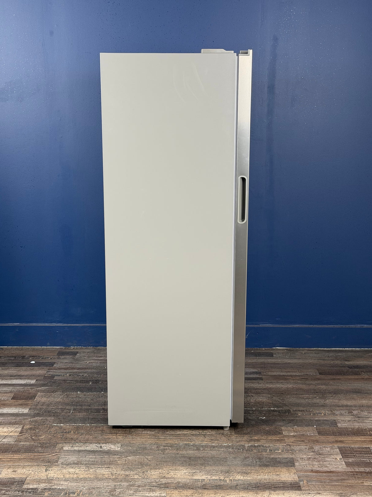Frigidaire - 13 cu. ft. Garage Ready Convertible Frost Free Upright Freezer in Fingerprint-Resistant Stainless Look