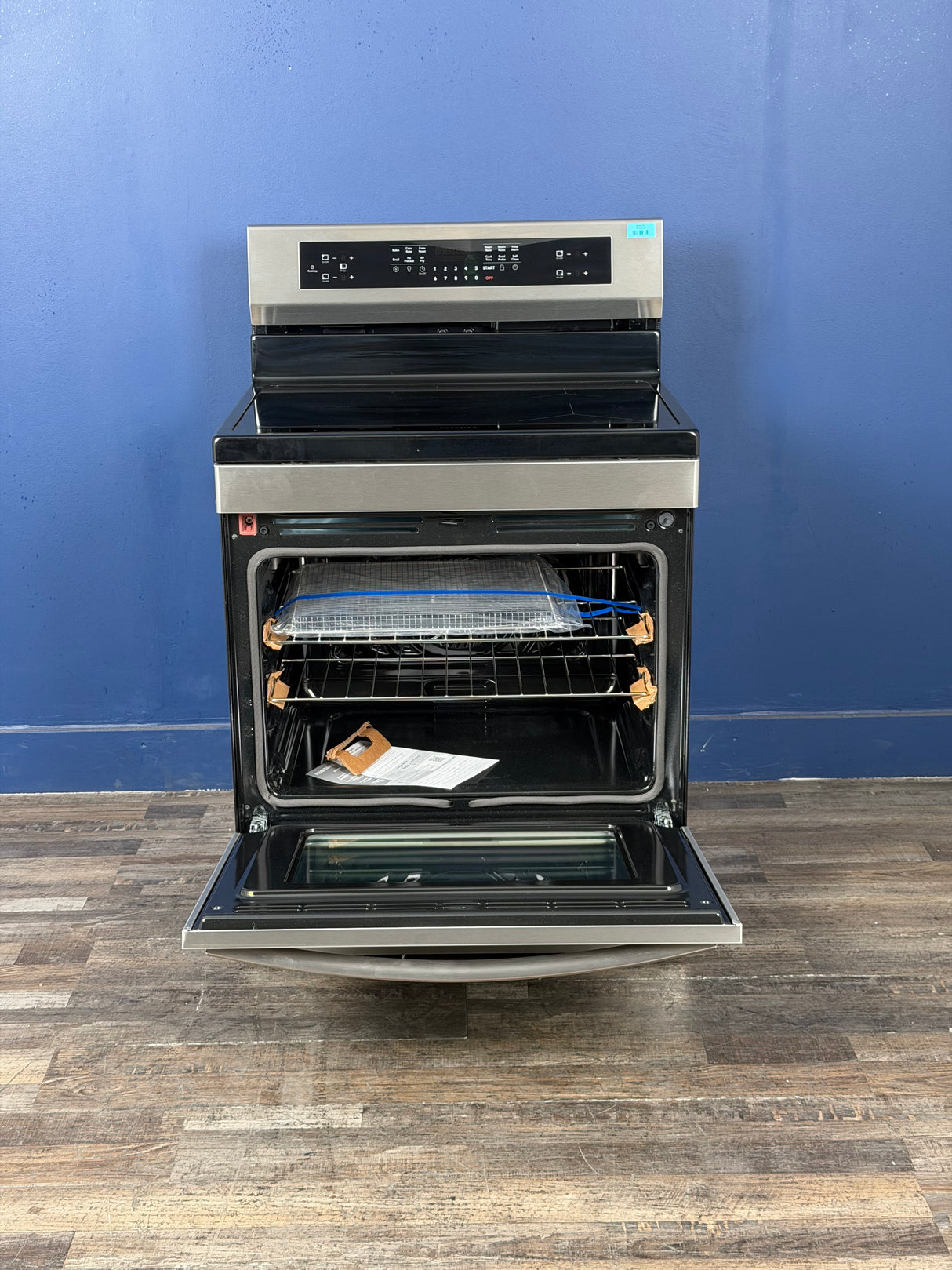 Frigidaire - Gallery 30 in. 4 Element Free-Standing Induction Range in Stainless Steel with Air Fry and Total Convection