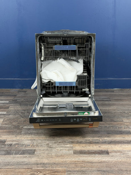GE Cafe - 24 in. Built-In Top Control 44 dBA Dishwasher in Matte White w/Stainless Tub, Ultra Wash & Dual Convection Dry