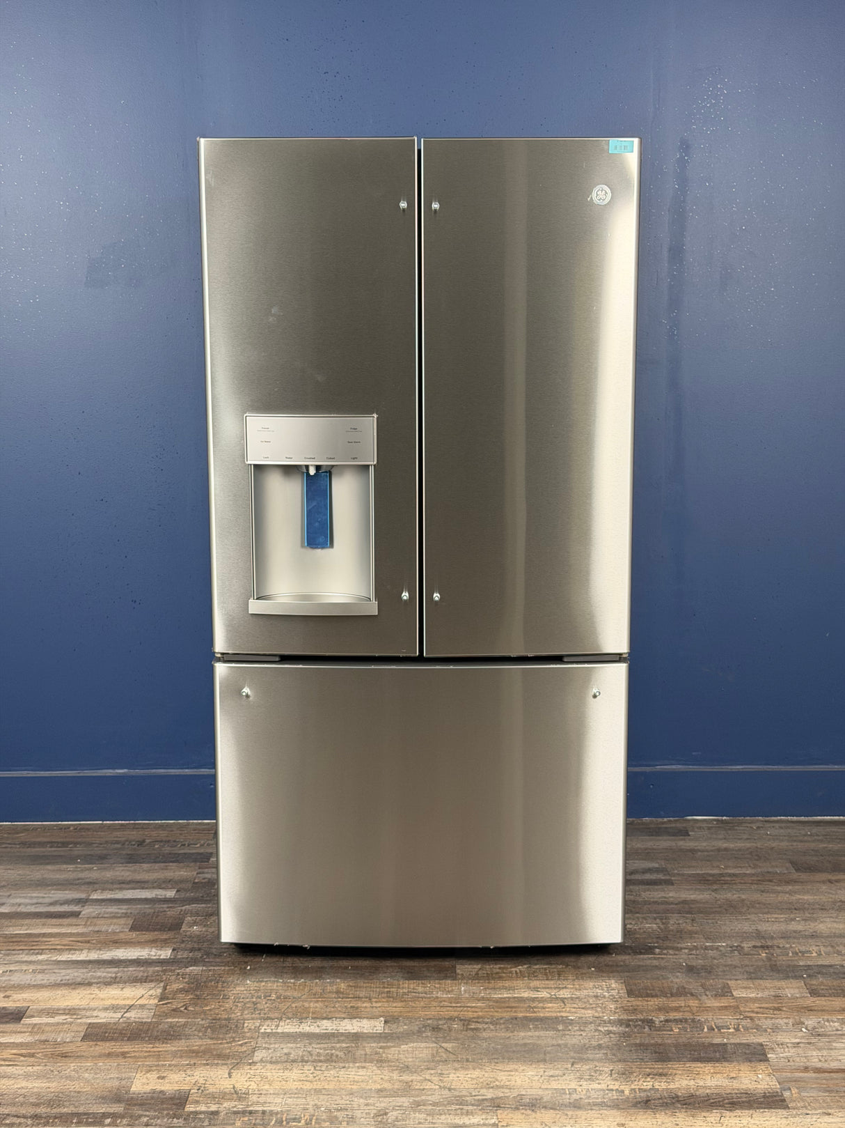 GE - 22.1 cu. ft. French Door Refrigerator in Fingerprint Resistant Stainless Steel, Counter Depth and ENERGY STAR