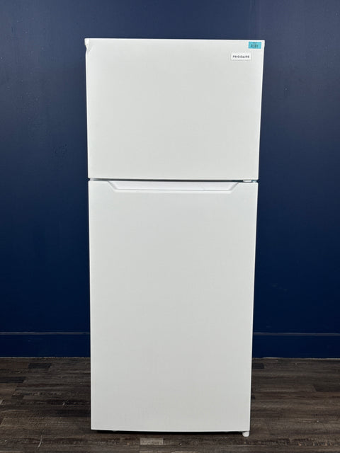 Frigidaire - 28 in. 18 cu. ft. Top Freezer Refrigerator in White, ENERGY STAR
