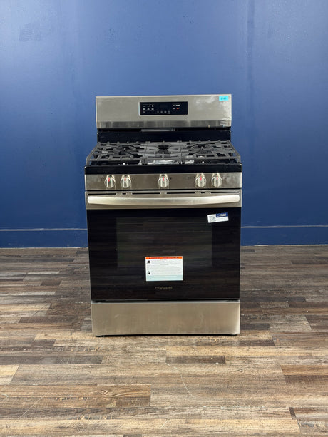 Frigidaire - 30 in. 5.1 cu. ft. 5 Burner Freestanding Self-Cleaning Gas Range in Stainless Steel with Air Fry