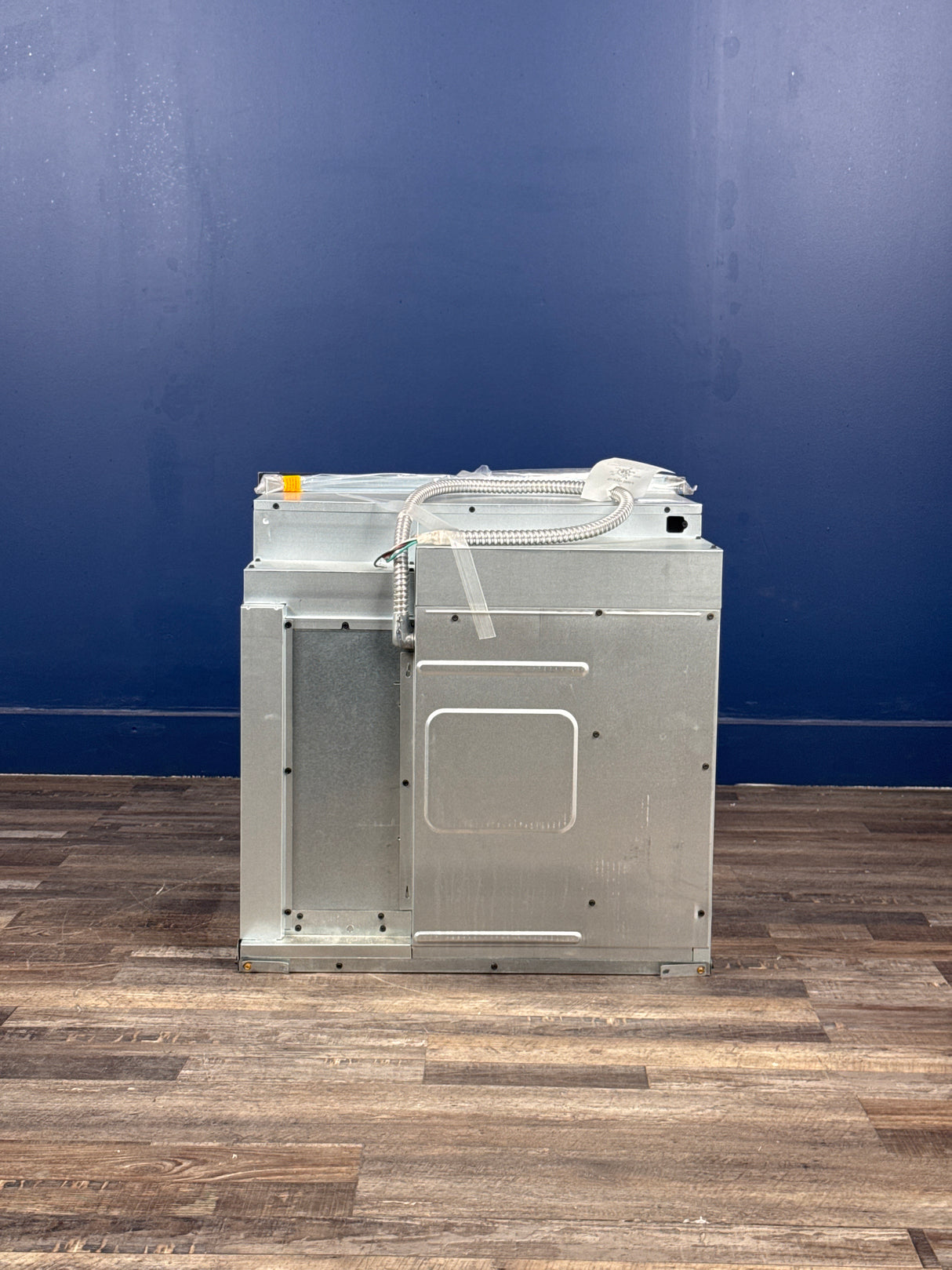 GE Profile - Profile 30 in. Smart Single Electric Wall Oven with Convection and Self Clean in Stainless Steel