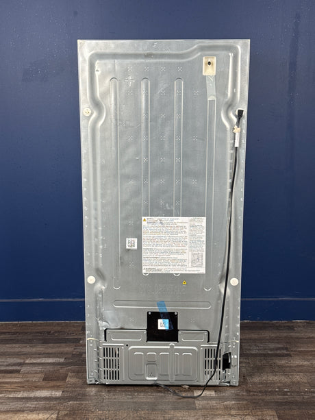 Frigidaire - 30 in. 18.3 cu. ft. Garage Ready Top Freezer Refrigerator in White, ENERGY STAR