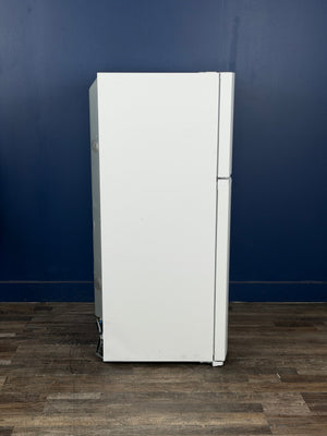 Frigidaire - 27.6 in. 14 cu. ft. Frost Free Top Freezer Refrigerator in White with EvenTemp Cooling System