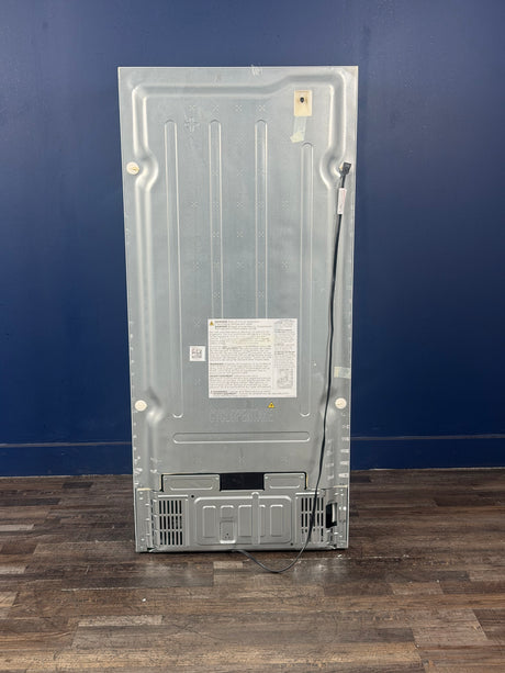 Frigidaire - 30 in. 18.3 cu. ft. Top Freezer Refrigerator, Garage Ready