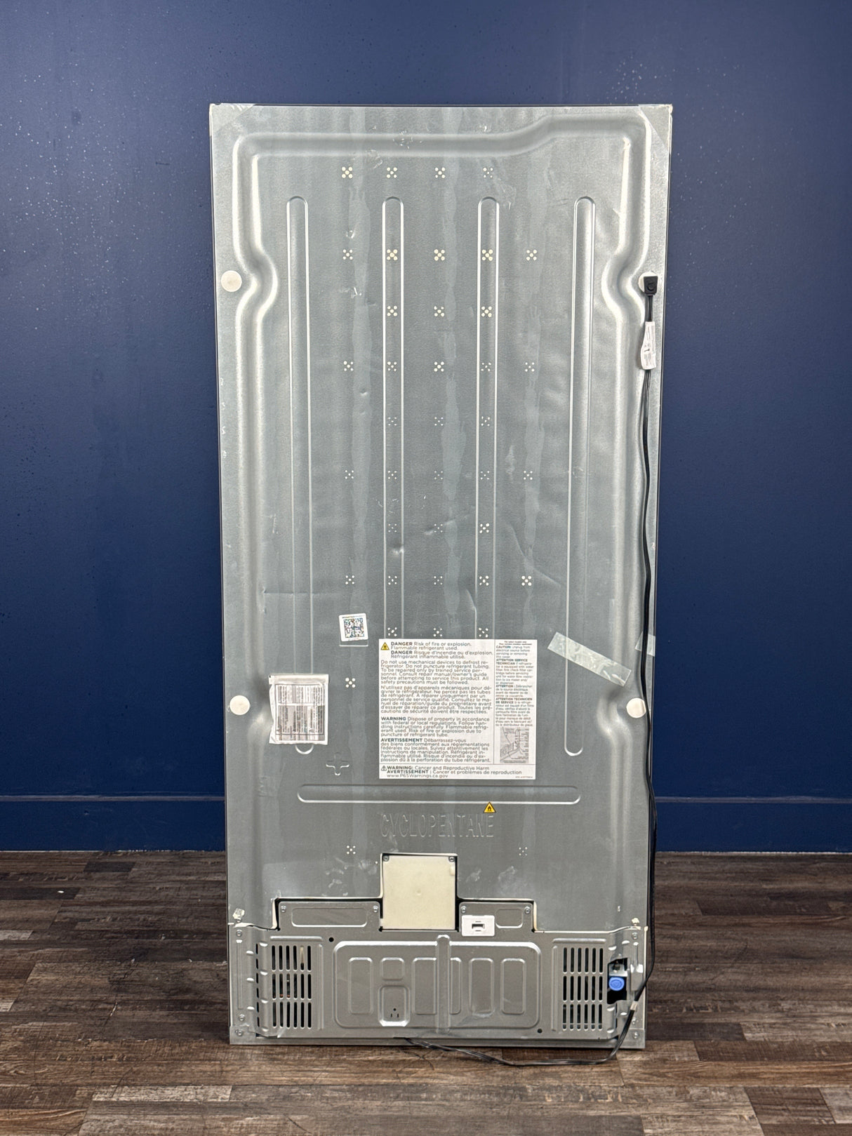 Frigidaire - Professional 19 cu. ft. Single Door Frost Free Upright Freezer in Smudge-Proof Stainless Steel, ENERGY STAR