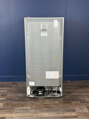 Frigidaire - 27.6 in. 14 cu. ft. Top Freezer Refrigerator in Fingerprint-Resistant Stainless Look, ENERGY STAR