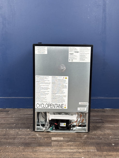 Frigidaire - 4.5-cu ft Mini Fridge with Freezer