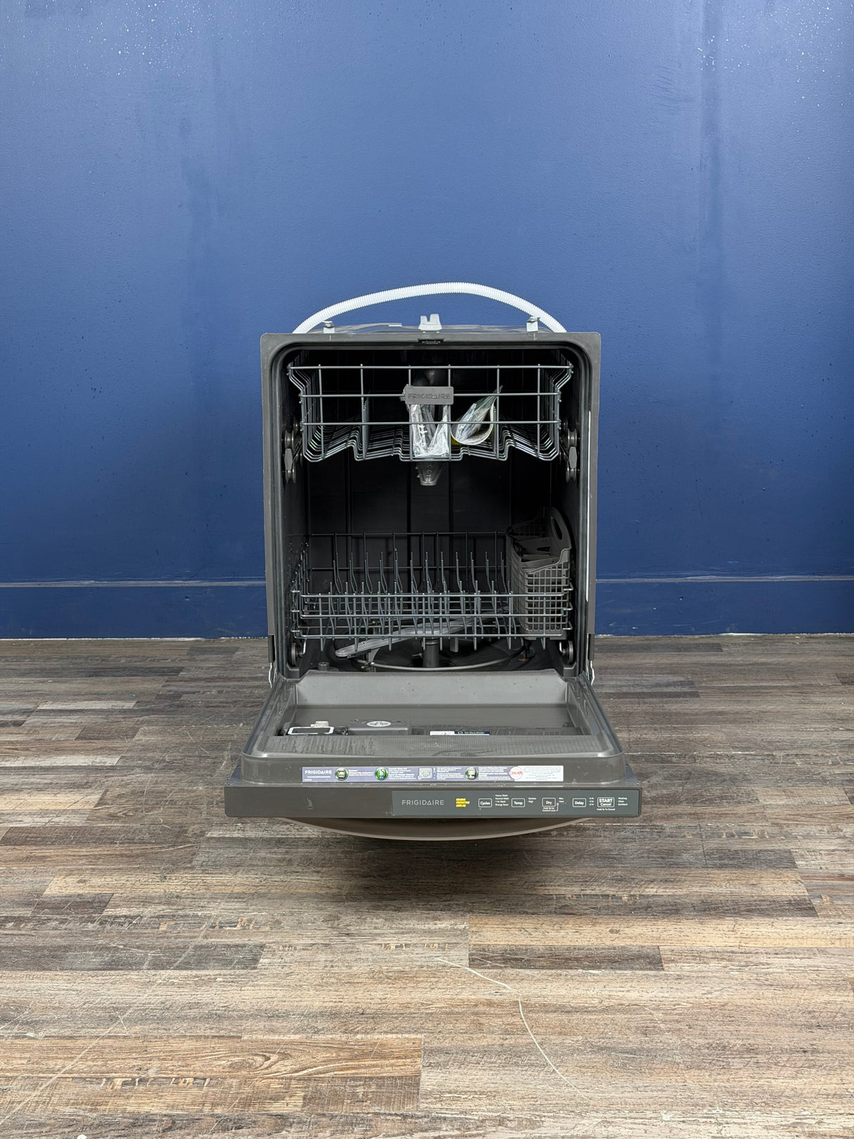 Frigidaire - 24 in Top Control Built in-Tall Tub 52 dBA Dishwasher with Plastic Tub in Stainless Steel with 4-cycles
