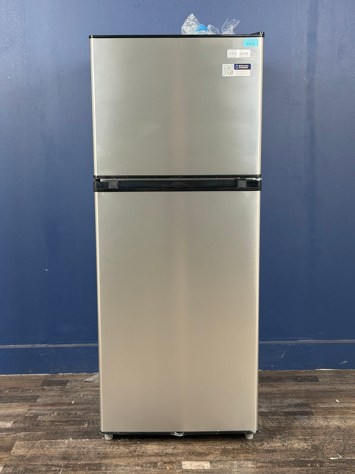 Frigidaire - 24 in. 12 cu. ft. Counter Depth Garage Ready Top Freezer Refrigerator in Fingerprint Resistant Stainless Steel Look
