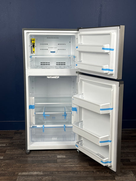 Frigidaire - 27.6 in. 14 cu. ft. Top Freezer Refrigerator in Fingerprint-Resistant Stainless Look, ENERGY STAR