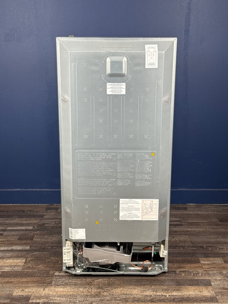 Frigidaire - 27.6 in. 14 cu. ft. Top Freezer Refrigerator in Fingerprint-Resistant Stainless Look, ENERGY STAR