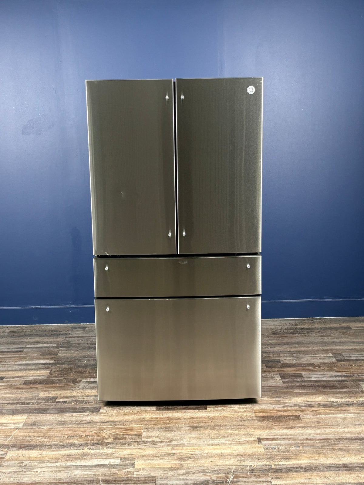 GE Profile - 36 in 23.2 cu. ft. Counter-Depth Fingerprint Resistant 4-Door French-Door Refrigerator w/ Dual-Dispense AutoFill Pitcher