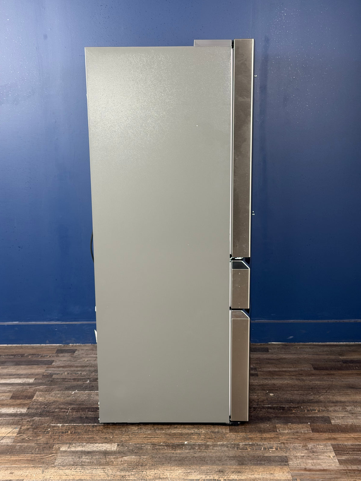 Frigidaire - Gallery 21.4 cu. ft. Counter Depth 4-Door French Door Refrigerator in Stainless Steel with Internal Water Dispenser
