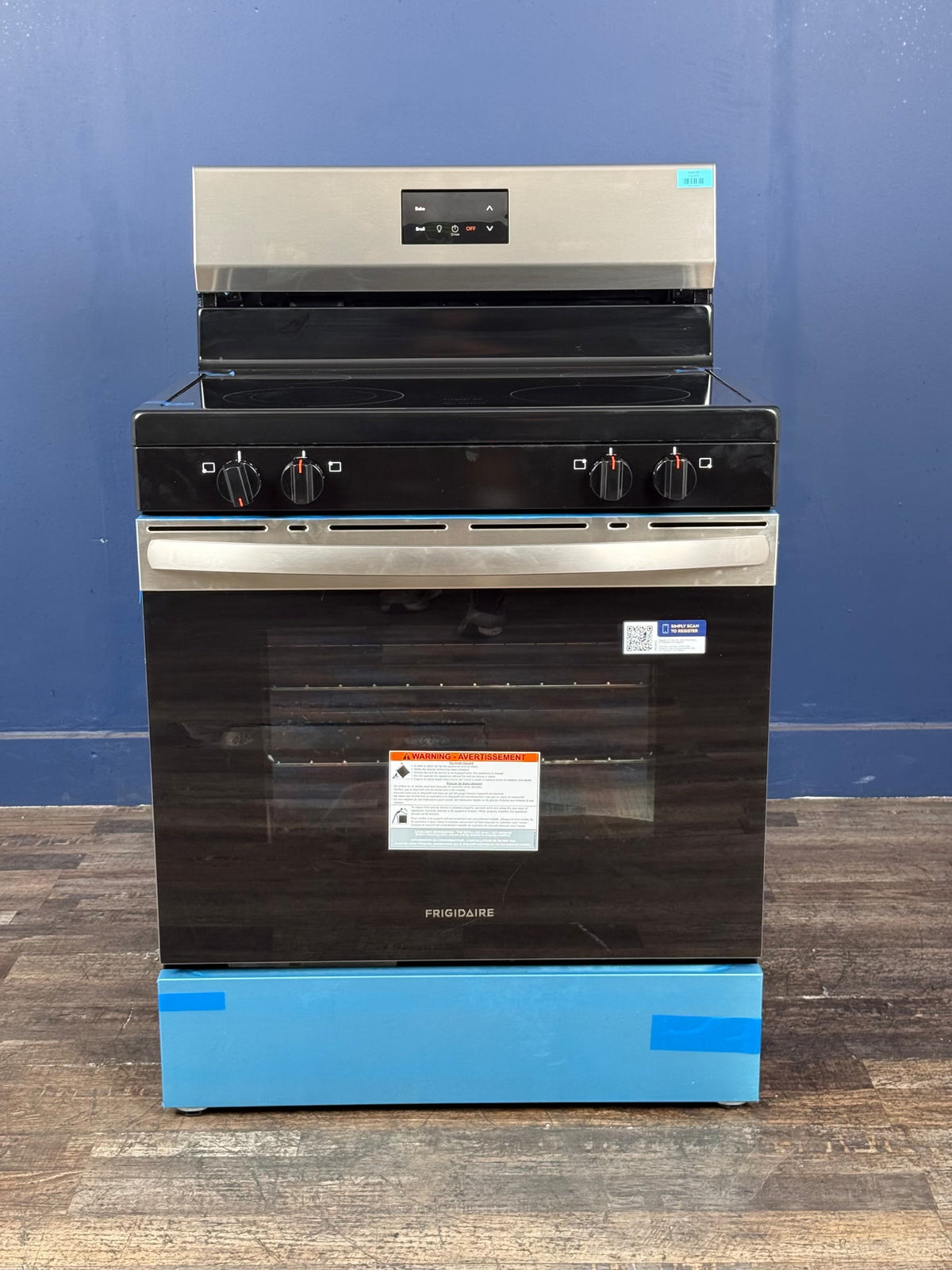Frigidaire - 30in 4 Element Rear Control Free-Standing Electric Range in Stainless Steel with 2-in-1 Dual Expandable Element