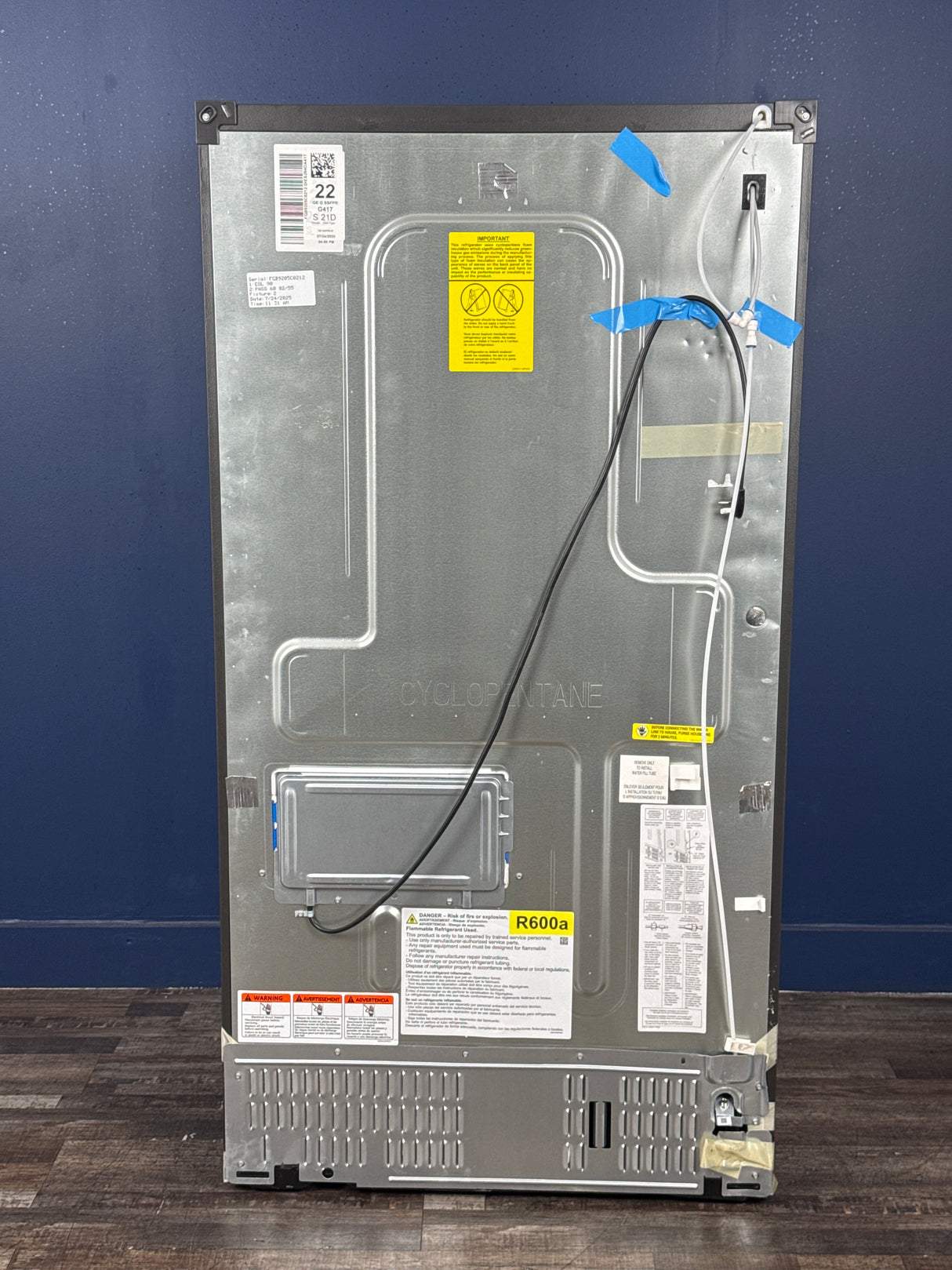 GE - 22.1 cu. ft. French Door Refrigerator in Fingerprint Resistant Stainless Steel, Counter Depth and ENERGY STAR