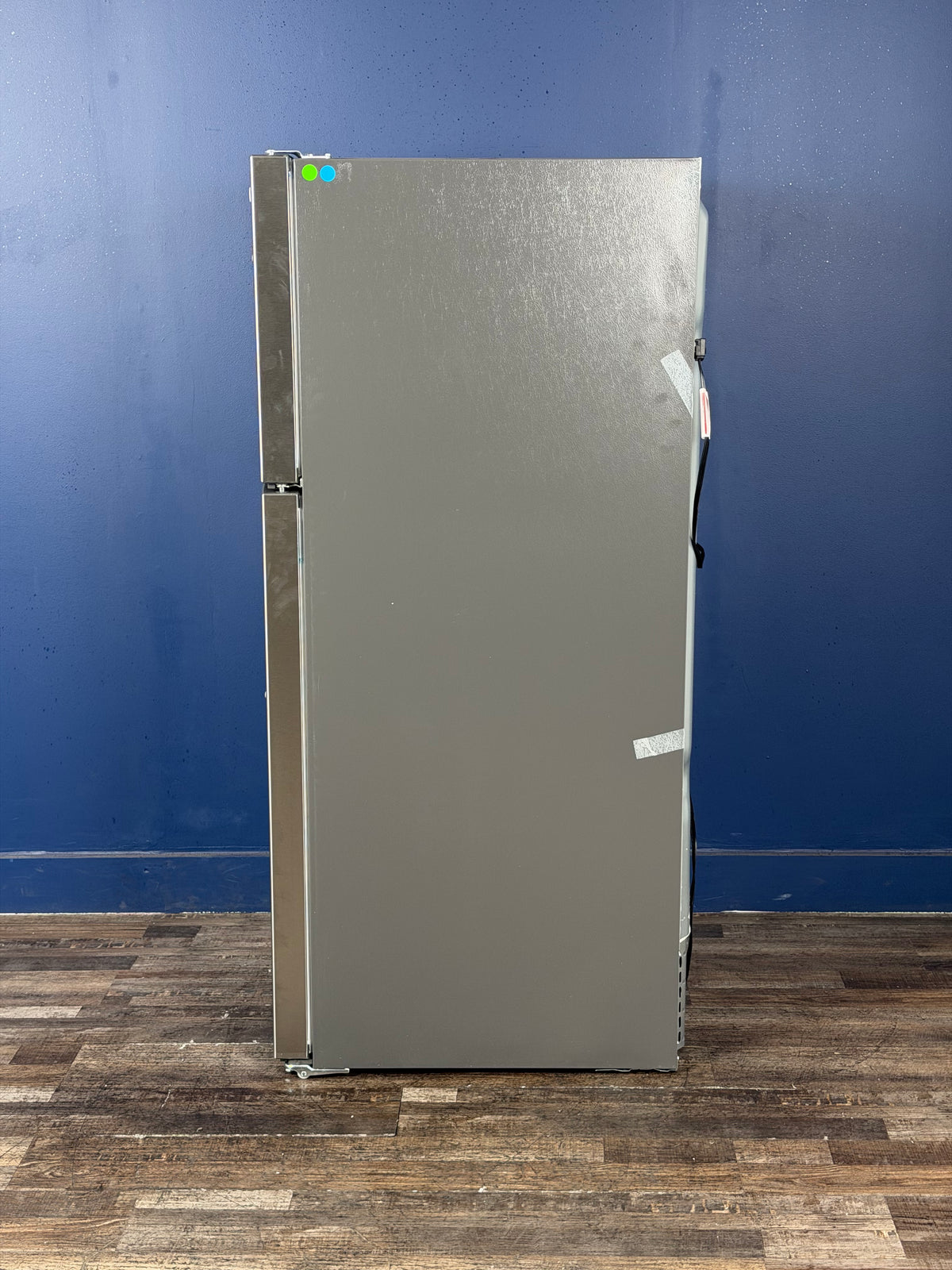 Frigidaire - 30 in. 20 cu. ft. Garage Ready Freestanding Top Freezer Refrigerator in Stainless Steel, ENERGY STAR