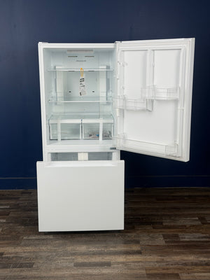 Frigidaire - 30 in. 19 Cu. Ft. Standard-Depth Garage Ready Bottom Freezer Refrigerator in White, Energy Star