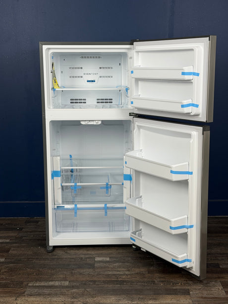 Frigidaire - 27.6 in. 14 cu. ft. Top Freezer Refrigerator in Fingerprint-Resistant Stainless Look, ENERGY STAR