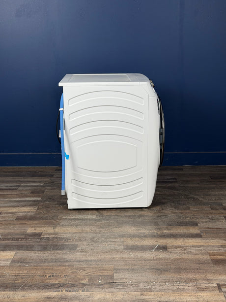 GE - 5.0 cu.ft. Smart Front Load Washer in White with Steam, UltraFresh Vent System, and Microban Technology
