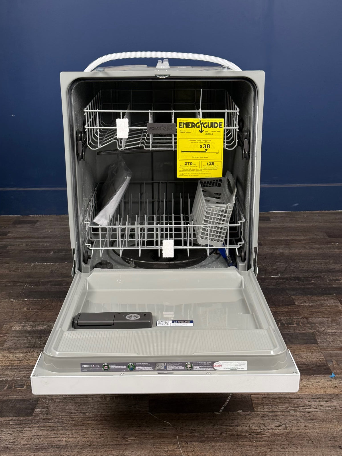 Frigidaire - 24 in. White Front Control Smart Built-In Tall Tub Dishwasher