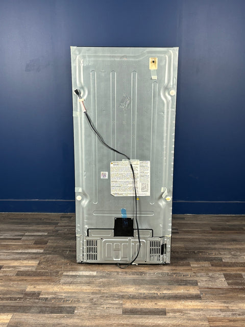 Frigidaire - 30 in. 18.3 cu. ft. Garage Ready Top Freezer Refrigerator in Black, ENERGY STAR