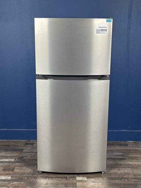 Frigidaire - 27.6 in. 14 cu. ft. Top Freezer Refrigerator in Fingerprint-Resistant Stainless Look, ENERGY STAR