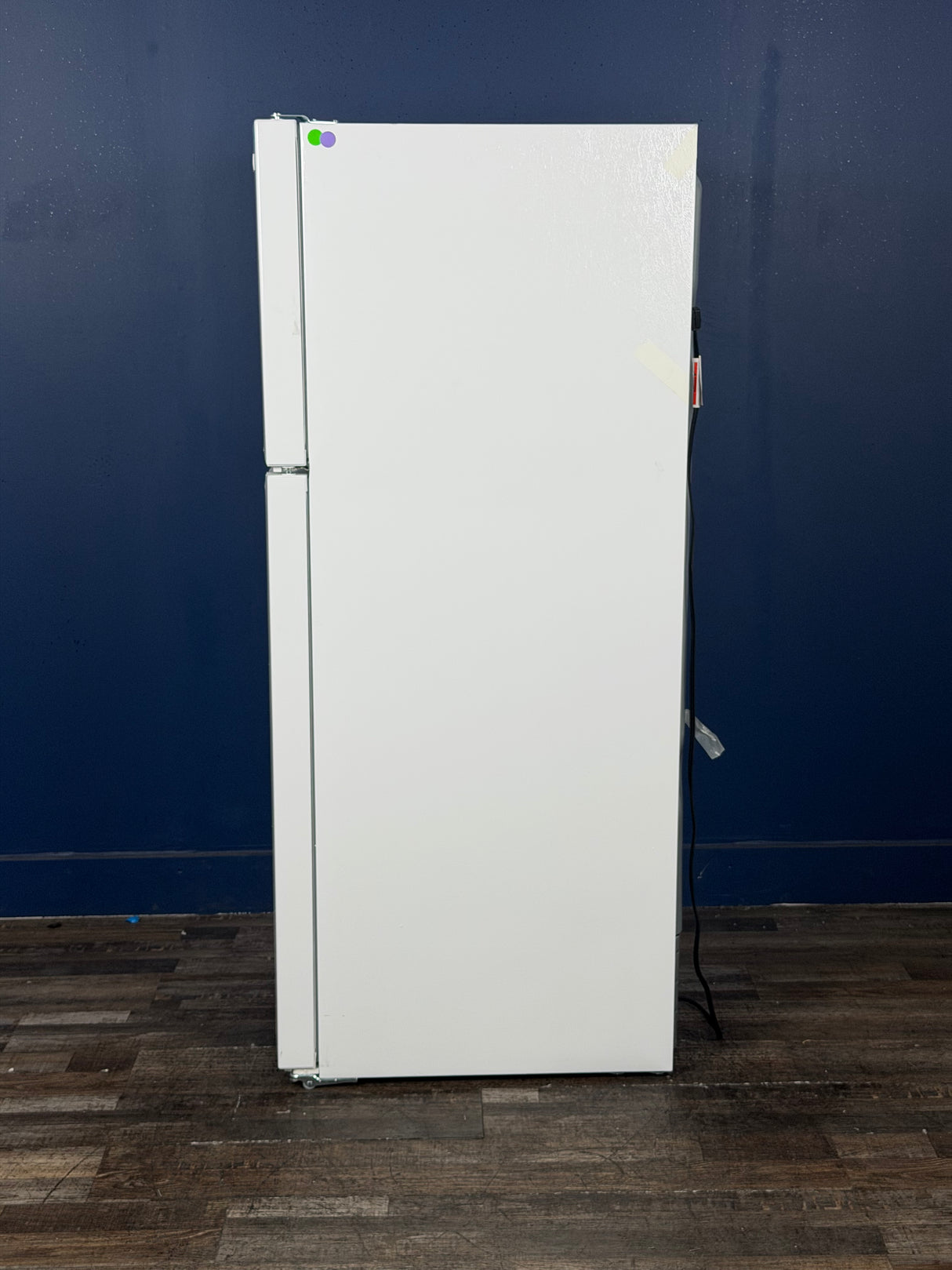 Frigidaire - 30 in. 18.3 cu. ft. Top Freezer Refrigerator, Garage Ready