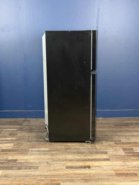Frigidaire - 27.6 in. 14 cu. ft. Top Freezer Refrigerator in Black, ENERGY STAR