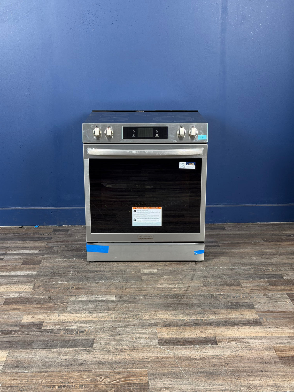 Frigidaire - Gallery 30 in. 6.2 cu.ft. 5 Element Slide-In Electric Range w/ Total Convection & Air Fry, SmudgeProof Stainless