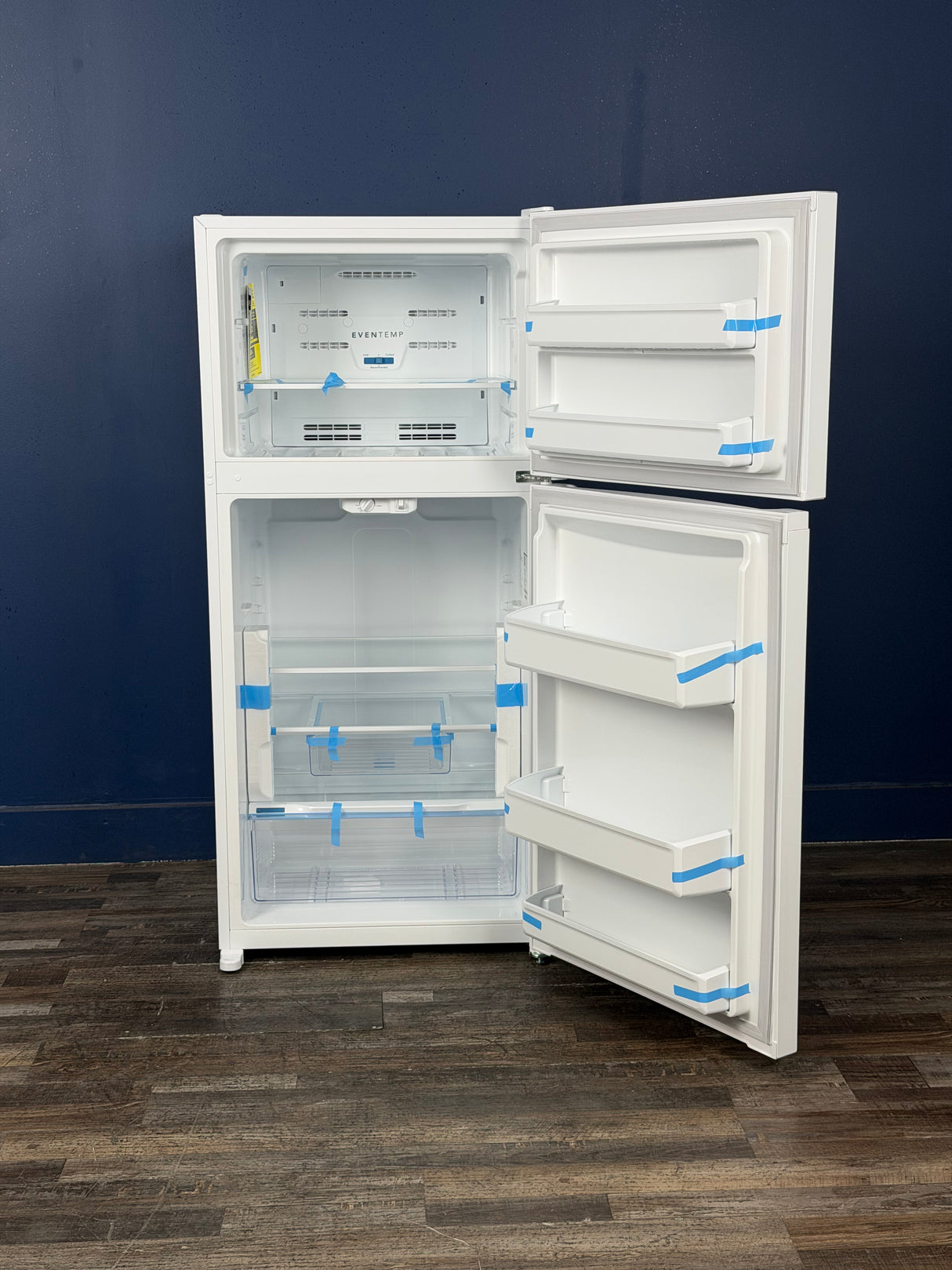 Frigidaire - 27.6 in. 14 cu. ft. Frost Free Top Freezer Refrigerator in White with EvenTemp Cooling System