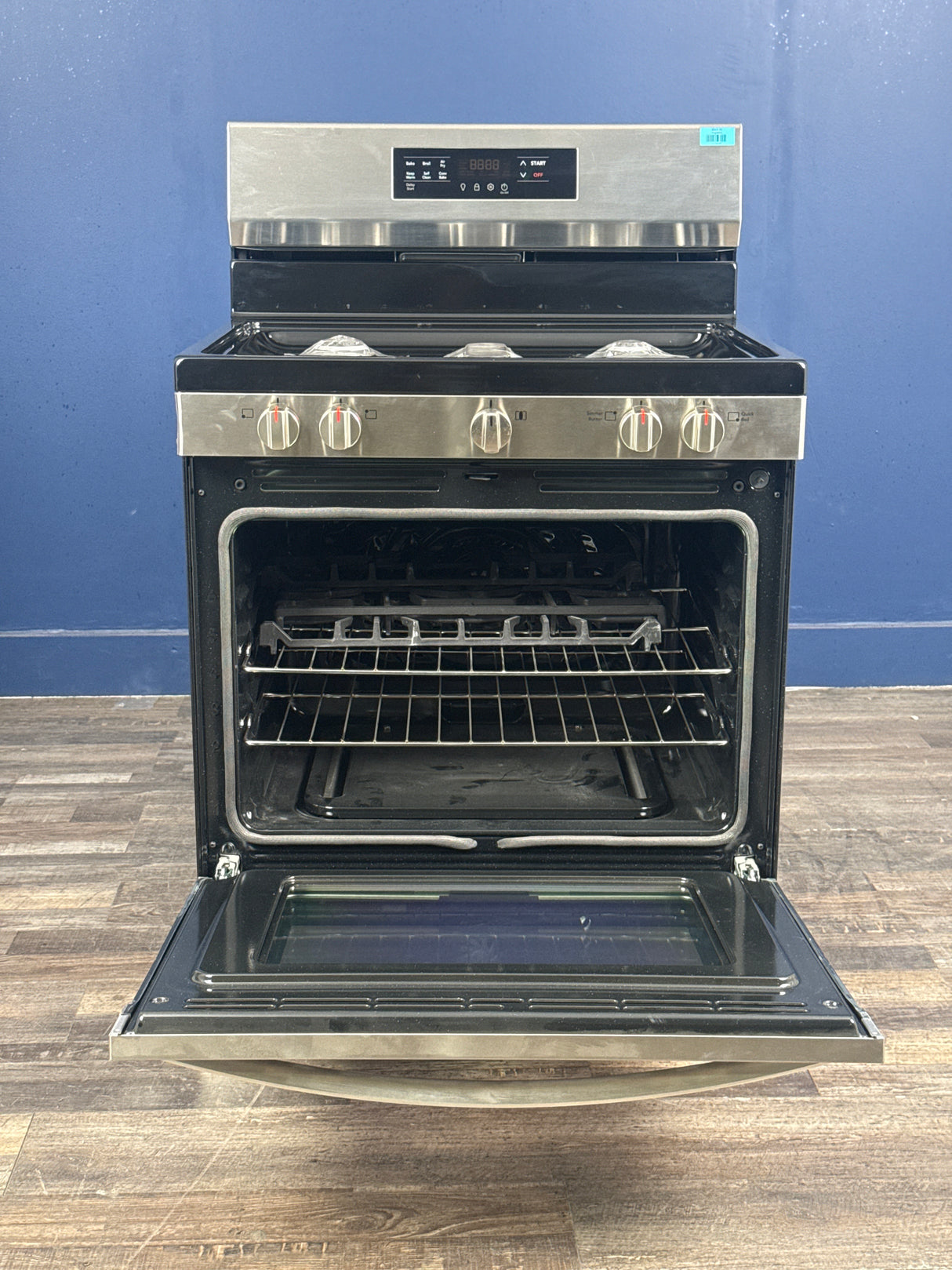Frigidaire - 30 in. 5.1 cu. ft. 5 Burner Freestanding Self-Cleaning Gas Range in Stainless Steel with Air Fry