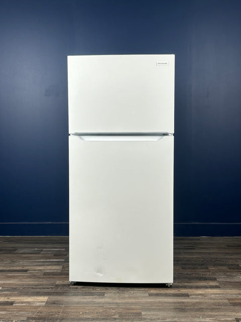 Frigidaire - 18.3 Cu. Ft. Garage Ready Top Freezer Refrigerator in White2