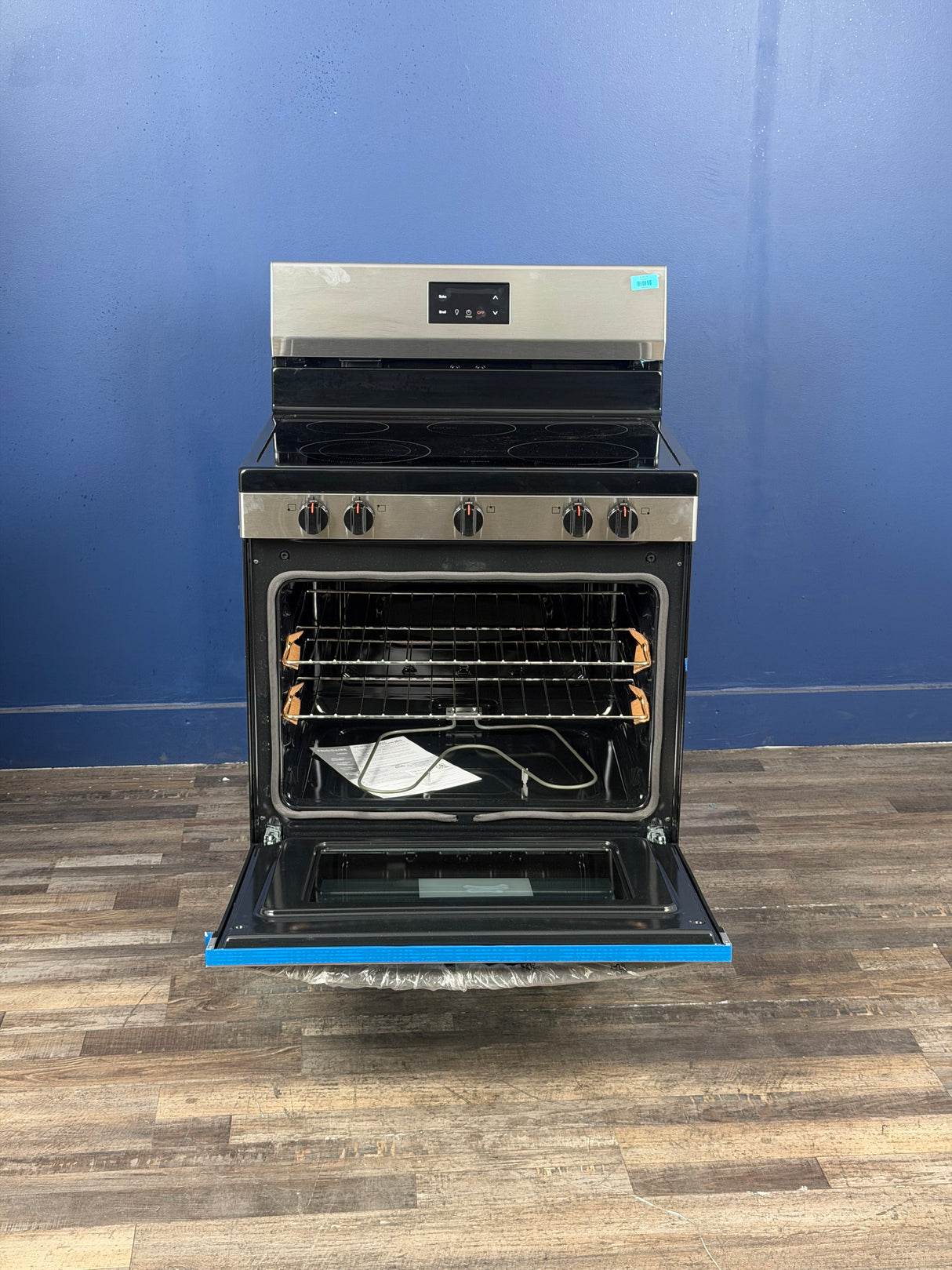 Frigidaire - 30 in. 5 Element Freestanding Electric Range in Stainless Steel with Dual Expandable Element and Quick Boil