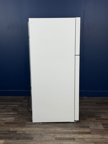 Frigidaire - 20 cu. ft. Garage Ready Top Freezer Refrigerator in White, ENERGY STAR