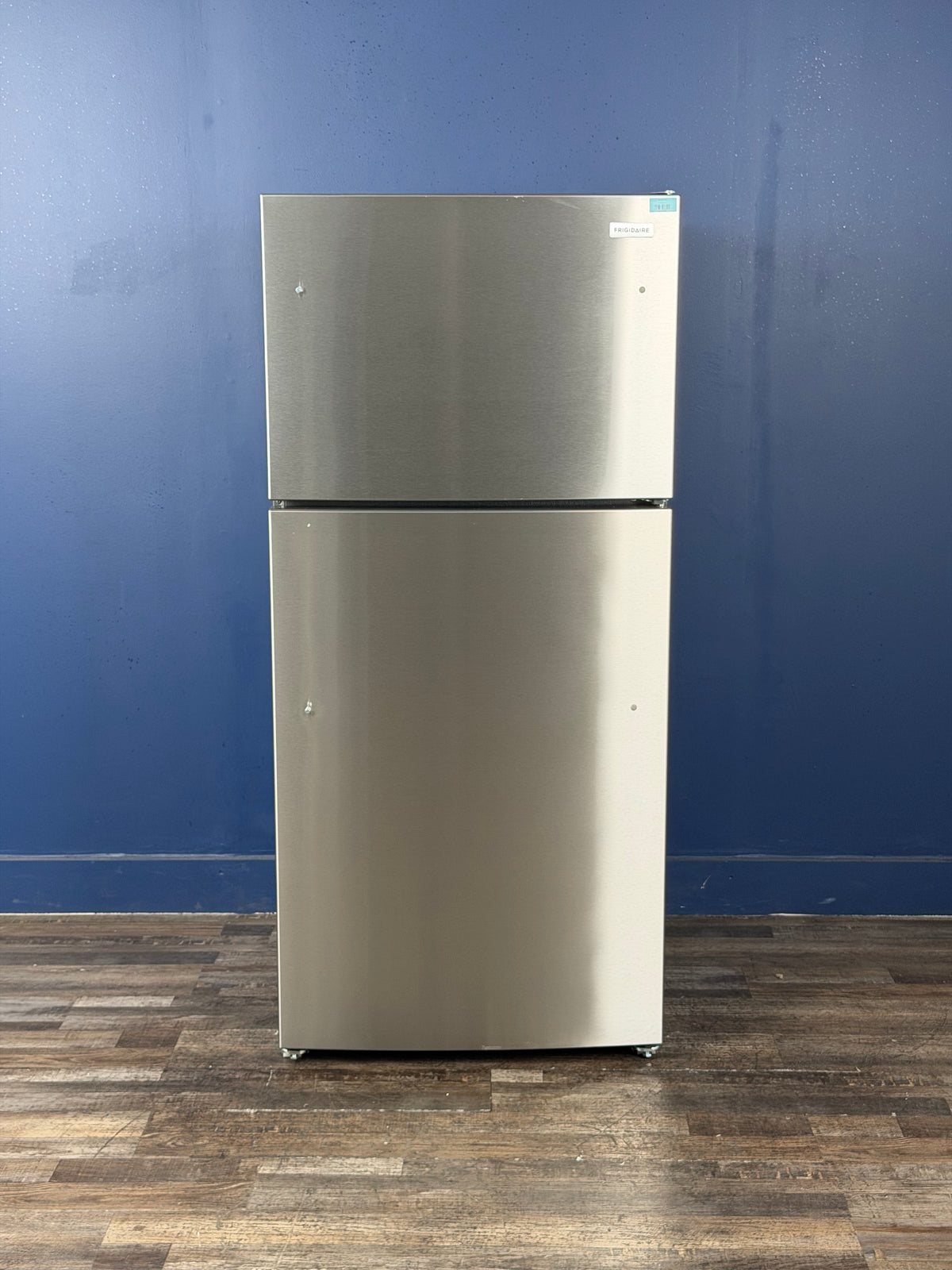Frigidaire - 30 in. 20 cu. ft. Garage Ready Freestanding Top Freezer Refrigerator in Stainless Steel, ENERGY STAR