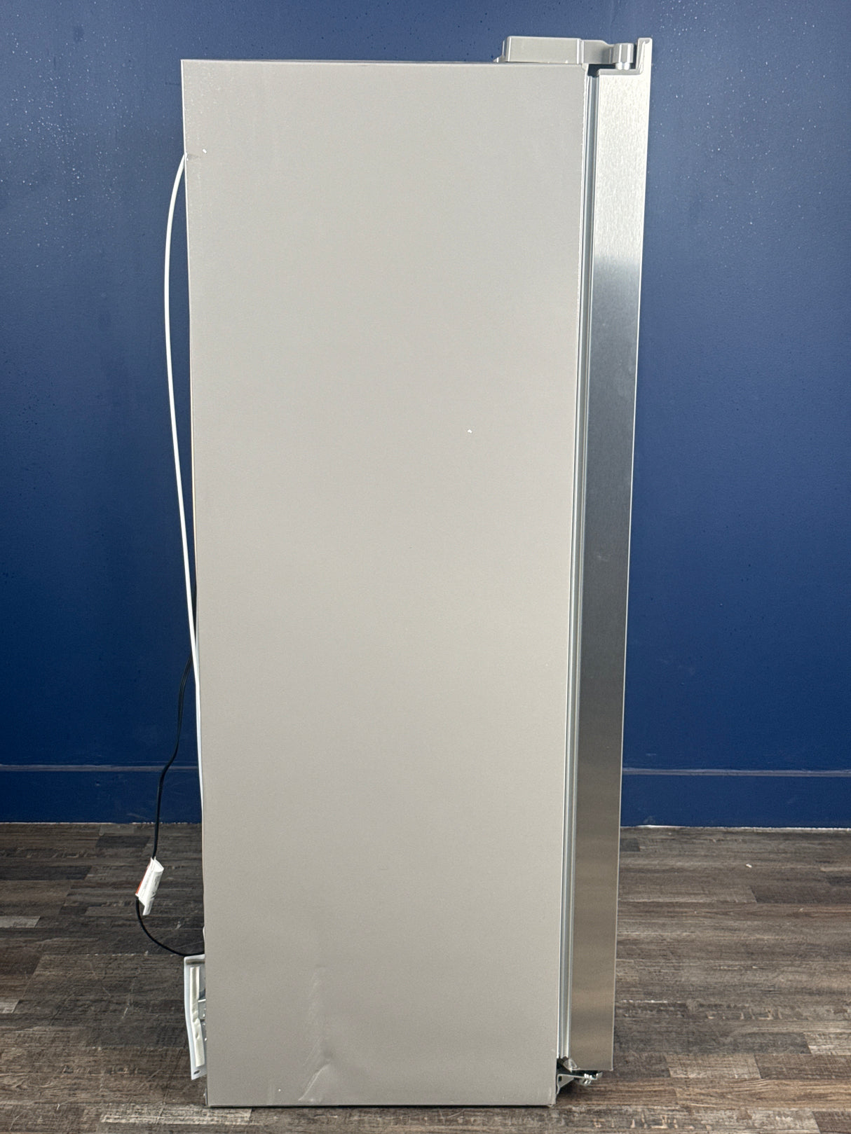 Frigidaire - Professional 36 in. 22.3 cu. ft. Counter Depth Side-by-Side Refrigerator in Smudge-Proof Stainless Steel