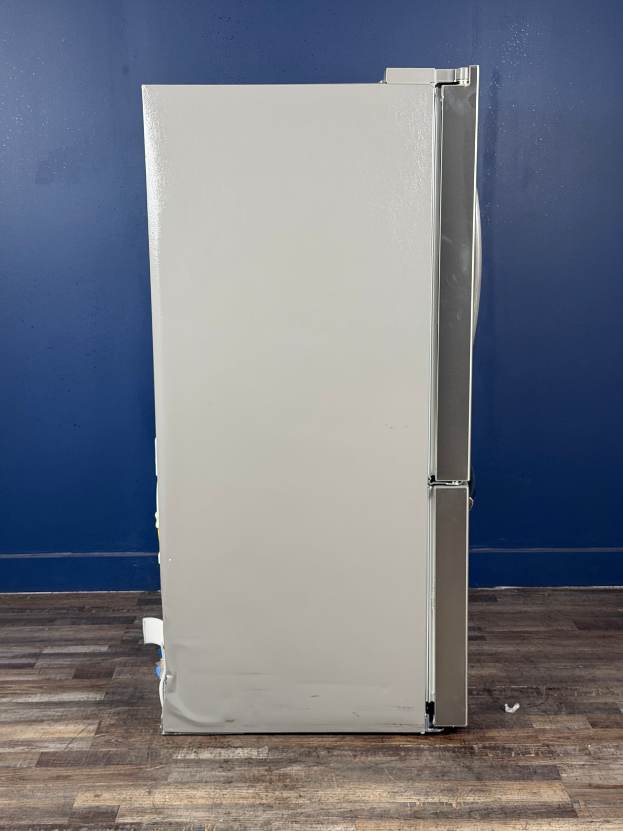 Frigidaire - Gallery 29 cu. ft. Standard Depth French Door Refrigerator in Smudge-Proof Stainless Steel w/ Internal Water Dispenser