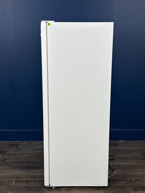 Frigidaire - 7 Cu. Ft. Garage Ready Upright Freezer in White, Energy Star