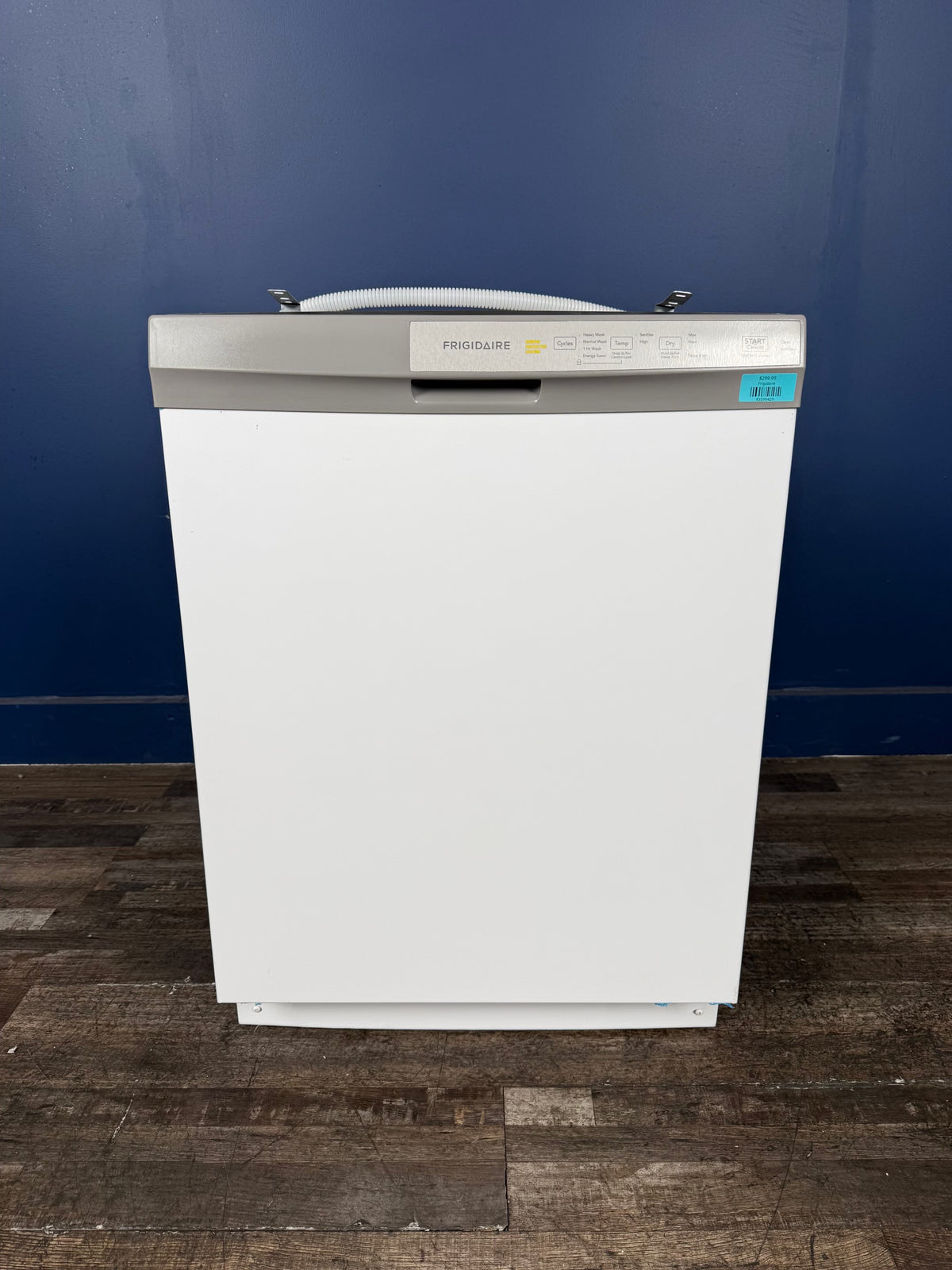 Frigidaire - 24 in Front Control Built-In Tall Tub Dishwasher in Stainless Steel with 4-cycles and DishSense Sensor Technology