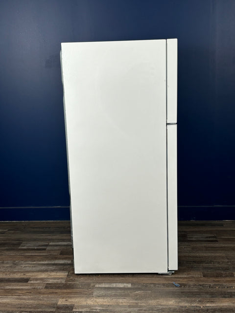 Frigidaire - 20 cu. ft. Garage Ready Top Freezer Refrigerator in White, ENERGY STAR
